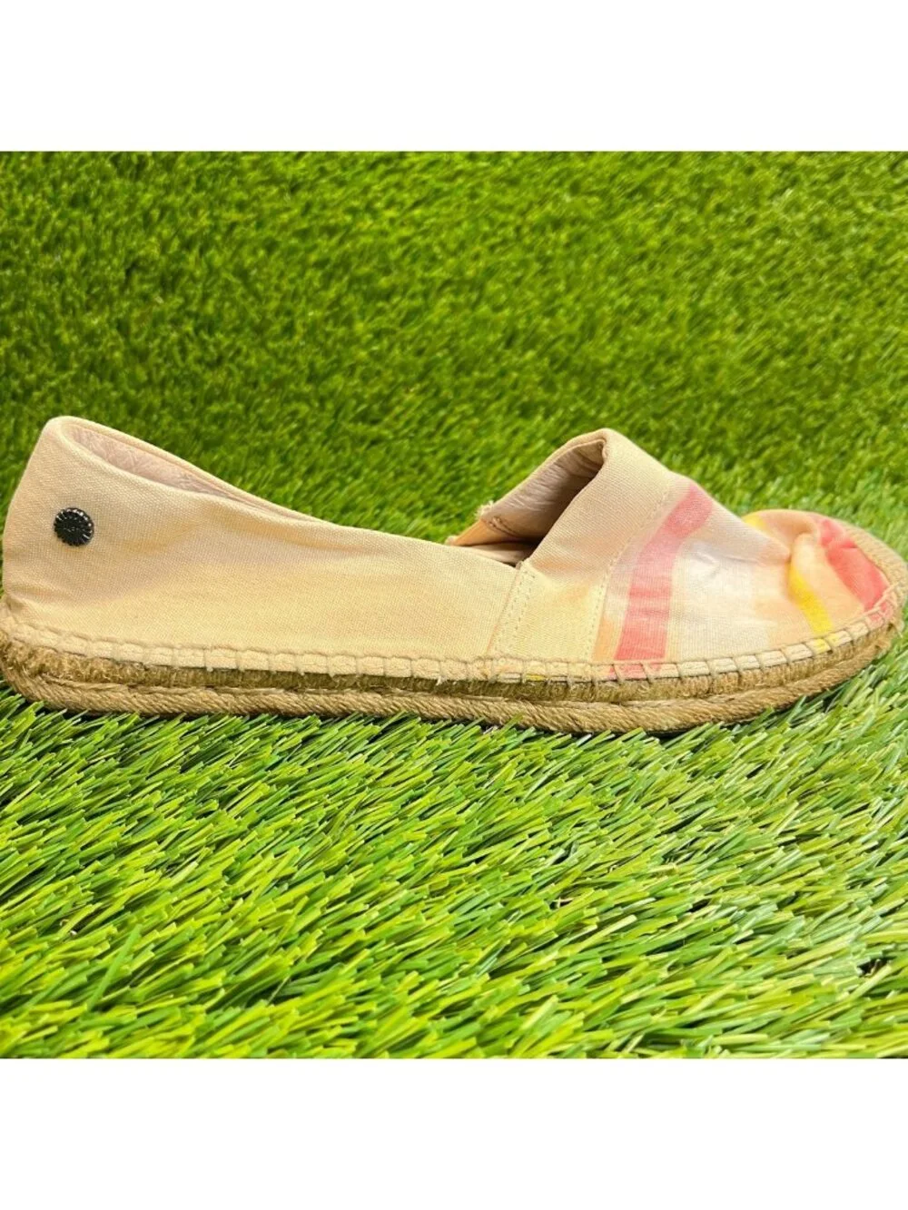 UGG Renada Womens Size 7 Brown Red Casual Classic Outdoor Slip On Flats Shoes